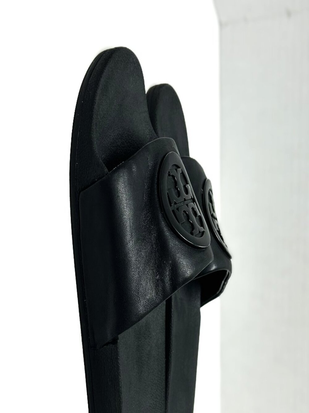 Tory Burch black slides size 9 - Picture 6 of 8